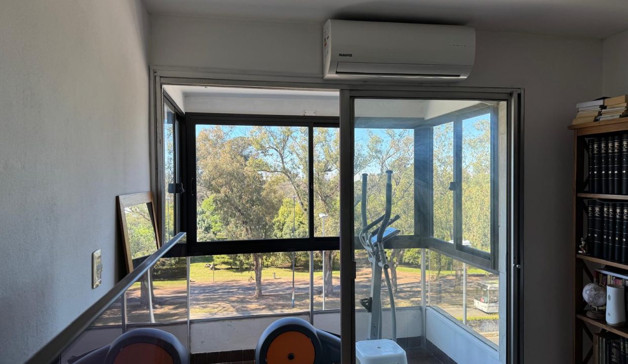 WhatsApp Image 2025-10-13 at 12.23.49